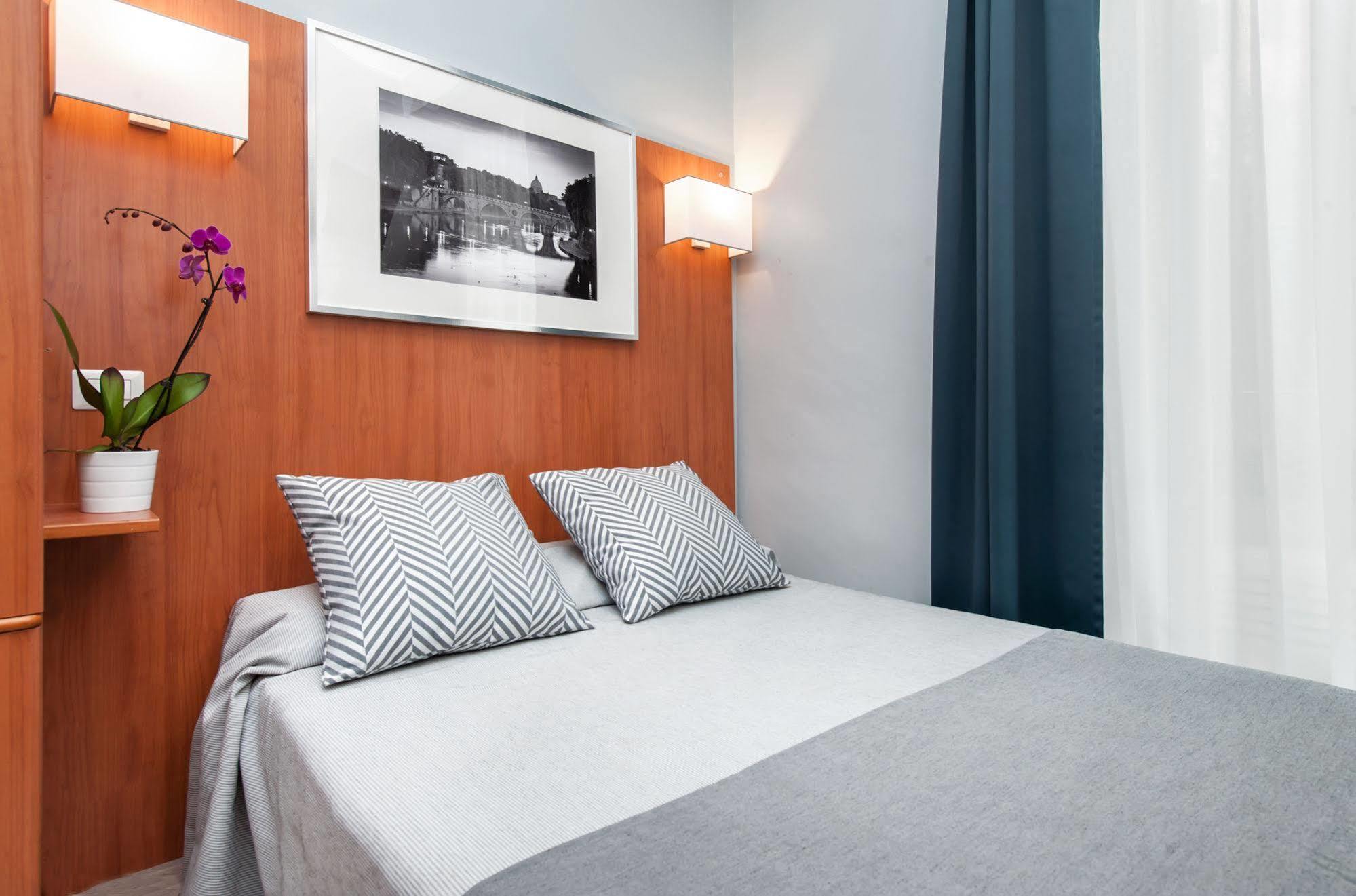Hotel Roi *